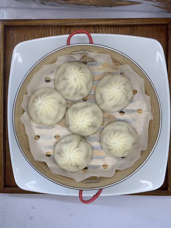 Steamed Pork Buns 小笼包